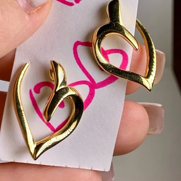♥️ GOLD Plated Earrings - Picture 2 of 4